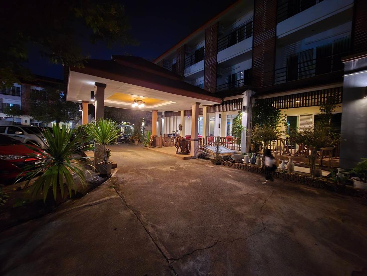 Jb Mansion Hotel チェンライ エクステリア 写真